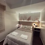 Oasis 旅馆 阿利坎特