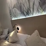 Oasis 旅馆