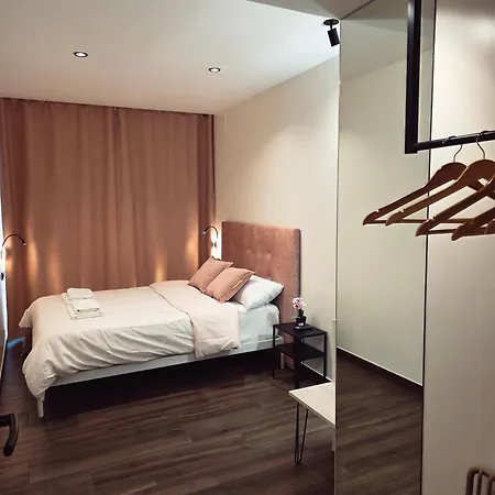 Oasis Hostel *