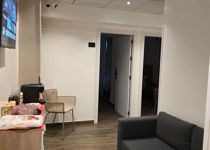 Oasis Vandrerhjem Alicante